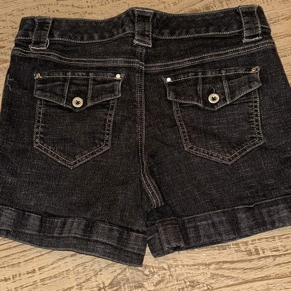 White House Black Market black denim 4 inch shorts size 4 - Picture 3 of 7